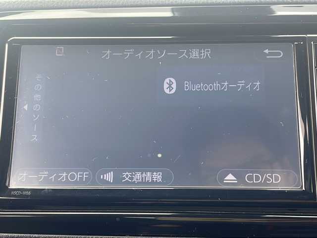 トヨタ ヴィッツ F 道東・釧路十勝 2017(平29)年 2.3万km アバンギャルドブロンズメタリック 4WD/純正ＳＤナビ　/ワンセグTV　/Ｂｌｕｅｔｏｏｔｈ接続　/ビルトインＥＴＣ　/リモコンキー　/衝突軽減ブレーキ/横滑り防止装置　/純正フロアマット