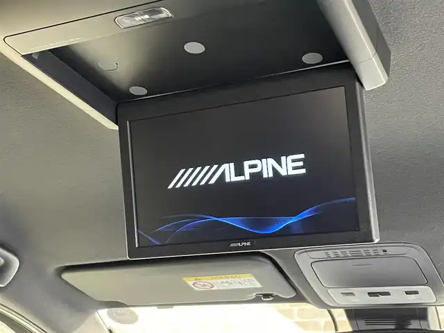 トヨタ エスクァイア Gi プレミアムパッケージ 岩手県 2018(平30)年 8.9万km ホワイトパールクリスタルシャイン ４WD/TRDスポイラー/ALPINE後席モニター/ALPINE９インチナビ/寒冷地仕様/両側パワースライドドア/トヨタセーフティセンスC/プリクラッシュセーフティ/レーンディパーチャーアラート/オートマチックハイビーム/先行車発進告知機能/クルーズコントロール/横滑り防止装置/アイドリングストップ/MTモード付AT/シートヒーター/ステアリングヒーター/ロールサンシェード/リヤオートエアコン/エンジンスターター/バックカメラ/ドライブレコーダー/ETC/LEDヘッドランプ/純正１５インチアルミホイール