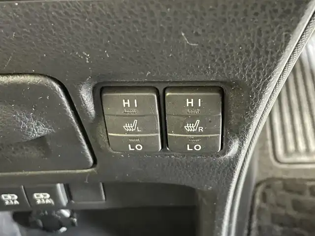 トヨタ エスクァイア Gi プレミアムパッケージ 岩手県 2018(平30)年 8.9万km ホワイトパールクリスタルシャイン ４WD/TRDスポイラー/ALPINE後席モニター/ALPINE９インチナビ/寒冷地仕様/両側パワースライドドア/トヨタセーフティセンスC/プリクラッシュセーフティ/レーンディパーチャーアラート/オートマチックハイビーム/先行車発進告知機能/クルーズコントロール/横滑り防止装置/アイドリングストップ/MTモード付AT/シートヒーター/ステアリングヒーター/ロールサンシェード/リヤオートエアコン/エンジンスターター/バックカメラ/ドライブレコーダー/ETC/LEDヘッドランプ/純正１５インチアルミホイール