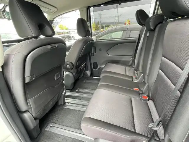 日産 セレナ ハイウェイスターVセレクションⅡ 長野県 2019(平31)年 5.3万km ブリリアントホワイトパール 純正9インチナビ/(CD・DVD・BD・フルセグTV・Bluetooth）/フリップダウンモニター/純正16インチホイール/ハンズフリーパワースライドドア（両側）/プロパイロット/360°セーフティーアシスト/エマージェンシーブレーキ/車線逸脱警報/車線逸脱防止支援/踏み間違い衝突防止アシスト/標識検知システム/コーナーセンサー/インテリジェントアラウンドビューモニター/ビルトインETC/インテリジェントルームミラー/ドライブレコーダー/革巻きステアリング/ステアリングスイッチ/電動パーキングブレーキ/ブレーキホールド/LEDヘッドライト/フォグランプ/オールライト/スマートキー/電動格納ミラー/純正フロアマット