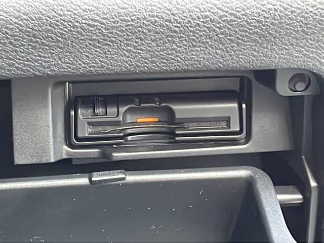 日産 セレナ ハイウェイスターVセレクションⅡ 長野県 2019(平31)年 5.3万km ブリリアントホワイトパール 純正9インチナビ/(CD・DVD・BD・フルセグTV・Bluetooth）/フリップダウンモニター/純正16インチホイール/ハンズフリーパワースライドドア（両側）/プロパイロット/360°セーフティーアシスト/エマージェンシーブレーキ/車線逸脱警報/車線逸脱防止支援/踏み間違い衝突防止アシスト/標識検知システム/コーナーセンサー/インテリジェントアラウンドビューモニター/ビルトインETC/インテリジェントルームミラー/ドライブレコーダー/革巻きステアリング/ステアリングスイッチ/電動パーキングブレーキ/ブレーキホールド/LEDヘッドライト/フォグランプ/オールライト/スマートキー/電動格納ミラー/純正フロアマット