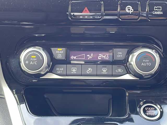 日産 セレナ ハイウェイスターVセレクションⅡ 長野県 2019(平31)年 5.3万km ブリリアントホワイトパール 純正9インチナビ/(CD・DVD・BD・フルセグTV・Bluetooth）/フリップダウンモニター/純正16インチホイール/ハンズフリーパワースライドドア（両側）/プロパイロット/360°セーフティーアシスト/エマージェンシーブレーキ/車線逸脱警報/車線逸脱防止支援/踏み間違い衝突防止アシスト/標識検知システム/コーナーセンサー/インテリジェントアラウンドビューモニター/ビルトインETC/インテリジェントルームミラー/ドライブレコーダー/革巻きステアリング/ステアリングスイッチ/電動パーキングブレーキ/ブレーキホールド/LEDヘッドライト/フォグランプ/オールライト/スマートキー/電動格納ミラー/純正フロアマット