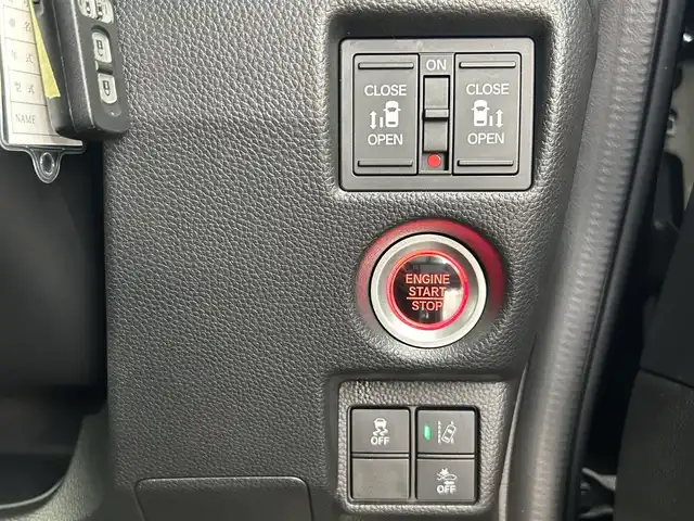 ホンダ Ｎ ＢＯＸ カスタム G L ホンダセンシング 千葉県 2020(令2)年 3.3万km クリスタルブラックパール 禁煙車/両側電動ドア/ホンダセンシング/・レーンキープアシスト/・レーダークルーズコントロール/・路外逸脱抑制/純正メモリナビ/・型番：VXM-204VFi/・CD/DVD/USB/Bluetooth/フルセグTV/・バックカメラ/・ビルトインETC/DNシートヒーター/純正ドアバイザー/純正14インチAW/オートライト/・シーケンシャルウインカー/・LEDヘッドライト/・LEDフォグランプ