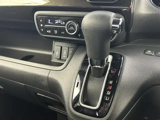 ホンダ Ｎ ＢＯＸ カスタム G L ホンダセンシング 千葉県 2020(令2)年 3.3万km クリスタルブラックパール 禁煙車/両側電動ドア/ホンダセンシング/・レーンキープアシスト/・レーダークルーズコントロール/・路外逸脱抑制/純正メモリナビ/・型番：VXM-204VFi/・CD/DVD/USB/Bluetooth/フルセグTV/・バックカメラ/・ビルトインETC/DNシートヒーター/純正ドアバイザー/純正14インチAW/オートライト/・シーケンシャルウインカー/・LEDヘッドライト/・LEDフォグランプ