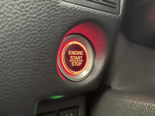 ホンダ Ｎ ＢＯＸ カスタム G L ホンダセンシング 千葉県 2020(令2)年 3.3万km クリスタルブラックパール 禁煙車/両側電動ドア/ホンダセンシング/・レーンキープアシスト/・レーダークルーズコントロール/・路外逸脱抑制/純正メモリナビ/・型番：VXM-204VFi/・CD/DVD/USB/Bluetooth/フルセグTV/・バックカメラ/・ビルトインETC/DNシートヒーター/純正ドアバイザー/純正14インチAW/オートライト/・シーケンシャルウインカー/・LEDヘッドライト/・LEDフォグランプ