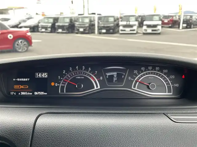 ホンダ Ｎ ＢＯＸ カスタム G L ターボ ホンダセンシング 島根県 2018(平30)年 6.8万km プラチナホワイトパール 登録時走行距離67535km/社外ナビ（Bluetooth・AM・FM・CD・DVD）/ワンセグTV/ツートンカラー/ホンダセンシング/・衝突被害軽減ブレーキ/・アダプティブクルーズコントロール/・車線維持支援システム/・誤発進抑制機能/両側パワースライドドア/コーナーセンサー/LEDヘッドライト/フォグランプ/オートライト/前席エアバッグ/プッシュスタート/スマートキー(×1)/社外15インチAW/ロールサンシェード/パドルシフト/充電用USB/アイドリングストップ/禁煙車