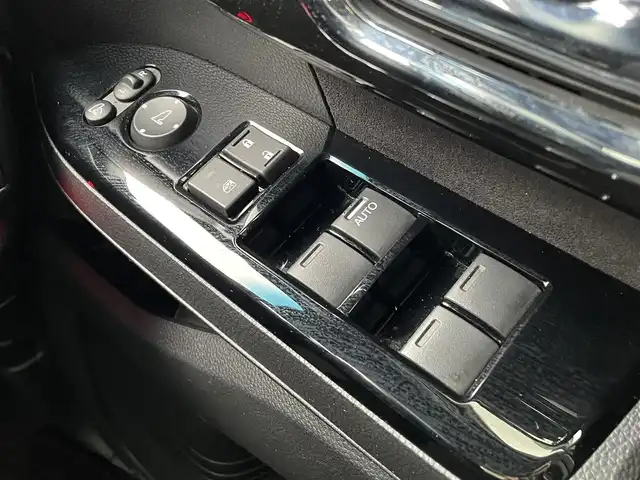 ホンダ Ｎ ＢＯＸ カスタム G L ターボ ホンダセンシング 島根県 2018(平30)年 6.8万km プラチナホワイトパール 登録時走行距離67535km/社外ナビ（Bluetooth・AM・FM・CD・DVD）/ワンセグTV/ツートンカラー/ホンダセンシング/・衝突被害軽減ブレーキ/・アダプティブクルーズコントロール/・車線維持支援システム/・誤発進抑制機能/両側パワースライドドア/コーナーセンサー/LEDヘッドライト/フォグランプ/オートライト/前席エアバッグ/プッシュスタート/スマートキー(×1)/社外15インチAW/ロールサンシェード/パドルシフト/充電用USB/アイドリングストップ/禁煙車