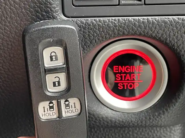 ホンダ Ｎ ＢＯＸ カスタム G L ターボ ホンダセンシング 島根県 2018(平30)年 6.8万km プラチナホワイトパール 登録時走行距離67535km/社外ナビ（Bluetooth・AM・FM・CD・DVD）/ワンセグTV/ツートンカラー/ホンダセンシング/・衝突被害軽減ブレーキ/・アダプティブクルーズコントロール/・車線維持支援システム/・誤発進抑制機能/両側パワースライドドア/コーナーセンサー/LEDヘッドライト/フォグランプ/オートライト/前席エアバッグ/プッシュスタート/スマートキー(×1)/社外15インチAW/ロールサンシェード/パドルシフト/充電用USB/アイドリングストップ/禁煙車