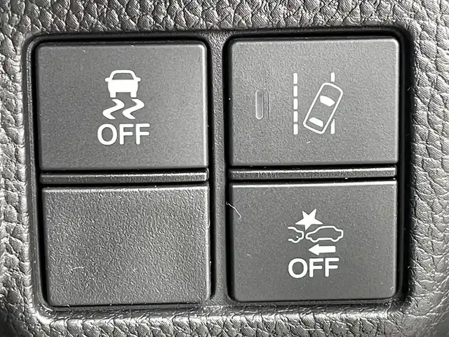 ホンダ Ｎ ＢＯＸ カスタム G L ターボ ホンダセンシング 島根県 2018(平30)年 6.8万km プラチナホワイトパール 登録時走行距離67535km/社外ナビ（Bluetooth・AM・FM・CD・DVD）/ワンセグTV/ツートンカラー/ホンダセンシング/・衝突被害軽減ブレーキ/・アダプティブクルーズコントロール/・車線維持支援システム/・誤発進抑制機能/両側パワースライドドア/コーナーセンサー/LEDヘッドライト/フォグランプ/オートライト/前席エアバッグ/プッシュスタート/スマートキー(×1)/社外15インチAW/ロールサンシェード/パドルシフト/充電用USB/アイドリングストップ/禁煙車