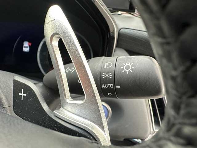 トヨタ クラウン ハイブリッド RS 兵庫県 2019(平31)年 4万km ホワイトパールクリスタルシャイン 純正ナビ/（CD/DVD/フルセグTV/BT）/前後ドライブレコーダー（HDR360GW）/追従式クルーズコントロール/バックカメラ/純正フロアマット/前席パワーシート/前席シートヒーター/ステアリングヒーター/LEDヘッドライト/前後コーナーセンサー/RAYSアルミホイール/社外キャリパー/純正アルミホイール積込