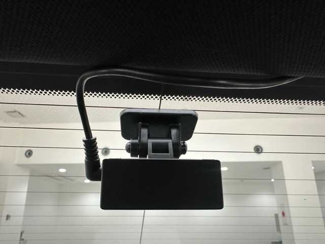 トヨタ クラウン ハイブリッド RS 兵庫県 2019(平31)年 4万km ホワイトパールクリスタルシャイン 純正ナビ/（CD/DVD/フルセグTV/BT）/前後ドライブレコーダー（HDR360GW）/追従式クルーズコントロール/バックカメラ/純正フロアマット/前席パワーシート/前席シートヒーター/ステアリングヒーター/LEDヘッドライト/前後コーナーセンサー/RAYSアルミホイール/社外キャリパー/純正アルミホイール積込