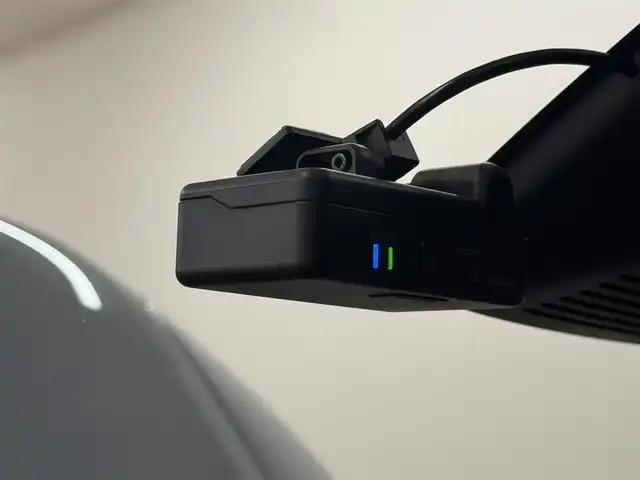 ホンダ フリード ハイブリット e:HEV クロスター 群馬県 2024(令6)年 1.2万km ソニックグレーパール ホンダセンシング/・路外逸脱抑制機能/・ブラインドスポットインフォメーション/・踏み間違い衝突軽減システム/・パーキングセンサー警報/・アダプティブクルーズコントロール/純正9インチナビ/・フルセグTV/・BT/AppleCarPlay/AndroidAuto/USB/・FM/AM/マルチビューカメラシステム/ビルトインETC/ドライブレコーダー/両側パワースライドドア/革巻きステアリング/ステアリングスイッチ/ブラックハーフレザーシート/前席シート/スマートキー/プッシュスタート/電子パーキング/ブレーキーオートホールド/LEDヘッドライト/フォグランプ/オートライト/オートマチックハイビーム/ルーフレール/純正フロアマット/リヤサーキュレーター/電動格納ウィンカーミラー/横滑り防止機能