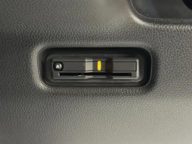 ホンダ フリード ハイブリット e:HEV クロスター 群馬県 2024(令6)年 1.2万km ソニックグレーパール ホンダセンシング/・路外逸脱抑制機能/・ブラインドスポットインフォメーション/・踏み間違い衝突軽減システム/・パーキングセンサー警報/・アダプティブクルーズコントロール/純正9インチナビ/・フルセグTV/・BT/AppleCarPlay/AndroidAuto/USB/・FM/AM/マルチビューカメラシステム/ビルトインETC/ドライブレコーダー/両側パワースライドドア/革巻きステアリング/ステアリングスイッチ/ブラックハーフレザーシート/前席シート/スマートキー/プッシュスタート/電子パーキング/ブレーキーオートホールド/LEDヘッドライト/フォグランプ/オートライト/オートマチックハイビーム/ルーフレール/純正フロアマット/リヤサーキュレーター/電動格納ウィンカーミラー/横滑り防止機能