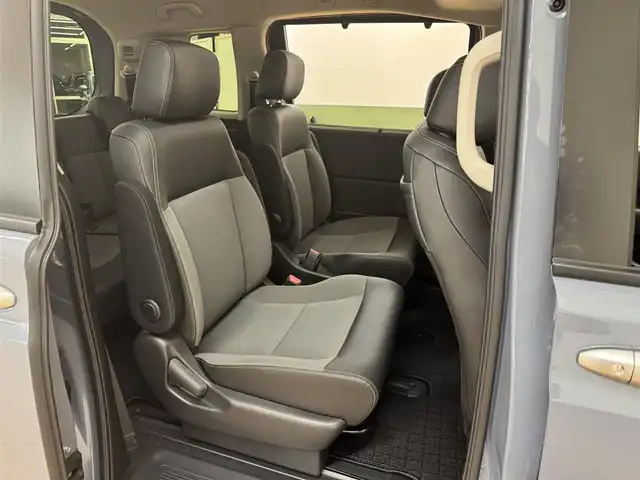 ホンダ フリード ハイブリット e:HEV クロスター 群馬県 2024(令6)年 1.2万km ソニックグレーパール ホンダセンシング/・路外逸脱抑制機能/・ブラインドスポットインフォメーション/・踏み間違い衝突軽減システム/・パーキングセンサー警報/・アダプティブクルーズコントロール/純正9インチナビ/・フルセグTV/・BT/AppleCarPlay/AndroidAuto/USB/・FM/AM/マルチビューカメラシステム/ビルトインETC/ドライブレコーダー/両側パワースライドドア/革巻きステアリング/ステアリングスイッチ/ブラックハーフレザーシート/前席シート/スマートキー/プッシュスタート/電子パーキング/ブレーキーオートホールド/LEDヘッドライト/フォグランプ/オートライト/オートマチックハイビーム/ルーフレール/純正フロアマット/リヤサーキュレーター/電動格納ウィンカーミラー/横滑り防止機能