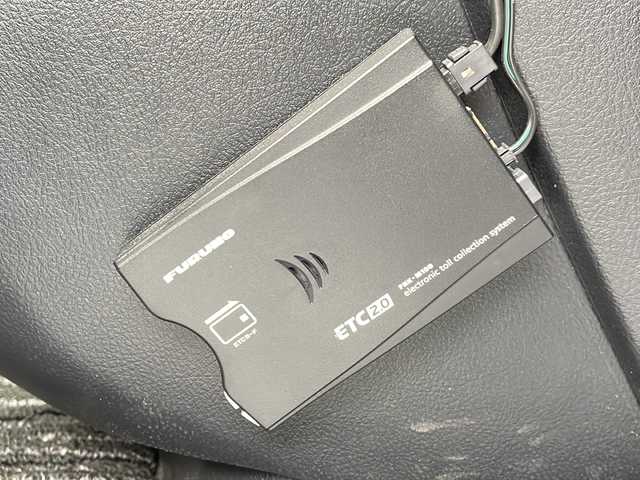 トヨタ アルファード X 山形県 2020(令2)年 0.6万km ラグジュアリーホワイトパールクリスタルシャインガラスフレーク 禁煙車/Toyota Safety Sense /・プリクラッシュセーフティ/・レーンディパーチャーアラート/・オートマチックハイビーム/・レーダークルーズコントロール/社外ナビ（CD.BT.SD)/フルセグ/バックカメラ/片側パワースライドドア/ETC2.0/ドライブレコーダー/電動パーキングブレーキ/オートホールド/LEDヘッドライト/プッシュスタート/スマートキーｘ２