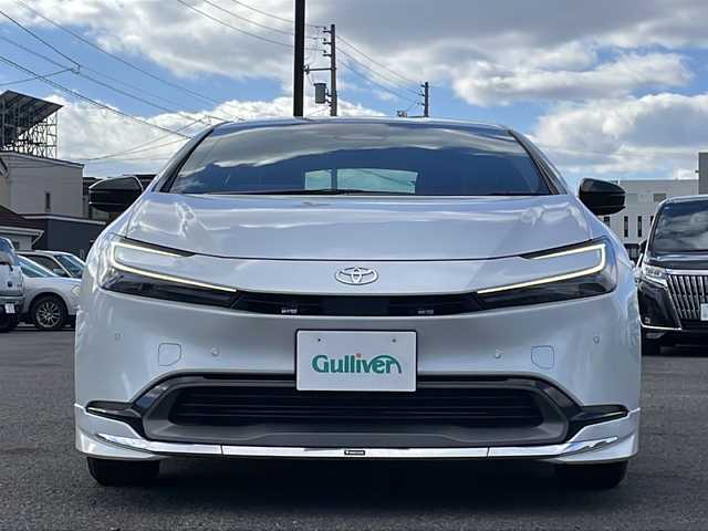 トヨタ プリウス Z 道央・札幌 2024(令6)年 3.6万km プラチナホワイトパールマイカ ワンオーナー/モデリスタ/純正ディスプレイオーディオ/【ＢＴ／ＨＤＭＩ／Ｍｉｒａｃａｓｔ／ＵＳＢ】/ワイアレス充電/パノラミックビューモニター/デジタルインナーミラー/ＵＳＢ出力電源/ＡＣ１００Ｖ/トヨタプロアクティブドライビングシステム/プリクラッシュセーフティ/ブラインドスポットモニタリング/自動駐車アシスト/レーダークルーズコントロール/レーンディパーチャアラート/フロント／リアクロストラフィックアラート/リヤカメラディテクション/安心降車アシスト/後方車両接近通知/周辺車両接近時サポート/ロードサインアシスト/レーンチェンジアシスト/パーキングサポートブレーキ/革巻きステアリング/ステアリングスイッチ/ステアリングヒーター/レザーシート/運転席パワーシート/運転席シートメモリ/前席シートヒーター／エアシート/オートライト/オートハイビーム/ＬＥＤ/フォグランプ/フロントワイパーデアイサー/レインセンサー/ドアミラーヒーター/オート電動格納ミラー/ビルトインＥＴＣ/純正フロアマット/スペアキー