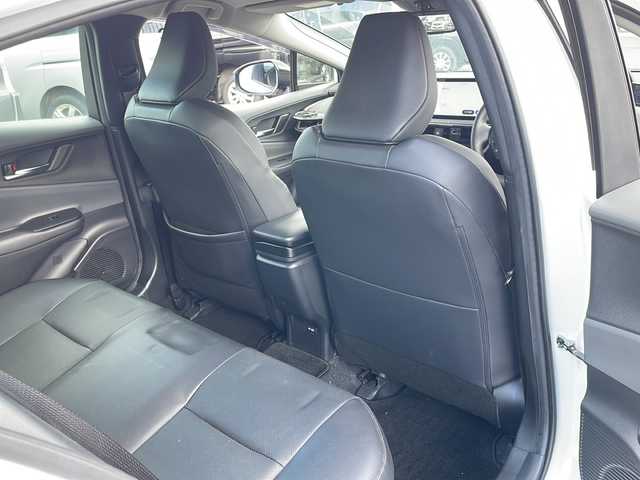 トヨタ プリウス Z 道央・札幌 2024(令6)年 3.6万km プラチナホワイトパールマイカ ワンオーナー/モデリスタ/純正ディスプレイオーディオ/【ＢＴ／ＨＤＭＩ／Ｍｉｒａｃａｓｔ／ＵＳＢ】/ワイアレス充電/パノラミックビューモニター/デジタルインナーミラー/ＵＳＢ出力電源/ＡＣ１００Ｖ/トヨタプロアクティブドライビングシステム/プリクラッシュセーフティ/ブラインドスポットモニタリング/自動駐車アシスト/レーダークルーズコントロール/レーンディパーチャアラート/フロント／リアクロストラフィックアラート/リヤカメラディテクション/安心降車アシスト/後方車両接近通知/周辺車両接近時サポート/ロードサインアシスト/レーンチェンジアシスト/パーキングサポートブレーキ/革巻きステアリング/ステアリングスイッチ/ステアリングヒーター/レザーシート/運転席パワーシート/運転席シートメモリ/前席シートヒーター／エアシート/オートライト/オートハイビーム/ＬＥＤ/フォグランプ/フロントワイパーデアイサー/レインセンサー/ドアミラーヒーター/オート電動格納ミラー/ビルトインＥＴＣ/純正フロアマット/スペアキー