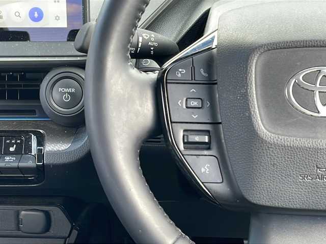 トヨタ プリウス Z 道央・札幌 2024(令6)年 3.6万km プラチナホワイトパールマイカ ワンオーナー/モデリスタ/純正ディスプレイオーディオ/【ＢＴ／ＨＤＭＩ／Ｍｉｒａｃａｓｔ／ＵＳＢ】/ワイアレス充電/パノラミックビューモニター/デジタルインナーミラー/ＵＳＢ出力電源/ＡＣ１００Ｖ/トヨタプロアクティブドライビングシステム/プリクラッシュセーフティ/ブラインドスポットモニタリング/自動駐車アシスト/レーダークルーズコントロール/レーンディパーチャアラート/フロント／リアクロストラフィックアラート/リヤカメラディテクション/安心降車アシスト/後方車両接近通知/周辺車両接近時サポート/ロードサインアシスト/レーンチェンジアシスト/パーキングサポートブレーキ/革巻きステアリング/ステアリングスイッチ/ステアリングヒーター/レザーシート/運転席パワーシート/運転席シートメモリ/前席シートヒーター／エアシート/オートライト/オートハイビーム/ＬＥＤ/フォグランプ/フロントワイパーデアイサー/レインセンサー/ドアミラーヒーター/オート電動格納ミラー/ビルトインＥＴＣ/純正フロアマット/スペアキー