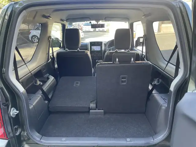 スズキ ジムニー ランドベンチャー 埼玉県 2015(平27)年 2.1万km クールカーキPM /ワンオーナー//4WD/ICターボ//5速MT//社外メモリナビ//ワンセグTV//ETC//キーレス//運転席シートヒーター//ステアリングオーディオスイッチ//革巻きステアリング//Wエアバッグ/ABS//Fフォグランプ//プライバシーガラス//ドアバイザー//純正16インチAW//新車時保証書//取扱説明書//ナビ取説//スペアキー