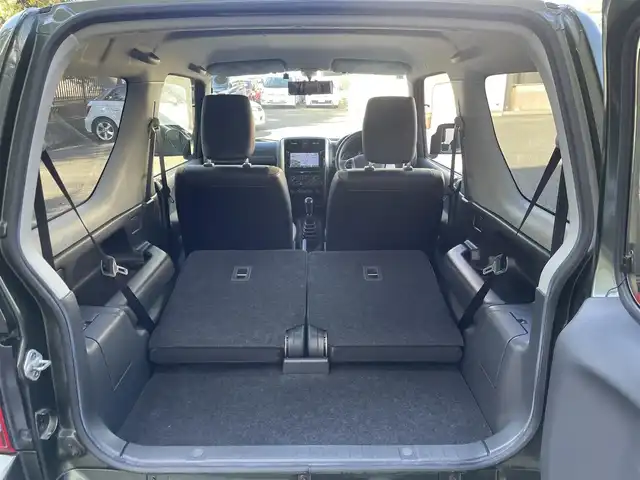 スズキ ジムニー ランドベンチャー 埼玉県 2015(平27)年 2.1万km クールカーキPM /ワンオーナー//4WD/ICターボ//5速MT//社外メモリナビ//ワンセグTV//ETC//キーレス//運転席シートヒーター//ステアリングオーディオスイッチ//革巻きステアリング//Wエアバッグ/ABS//Fフォグランプ//プライバシーガラス//ドアバイザー//純正16インチAW//新車時保証書//取扱説明書//ナビ取説//スペアキー