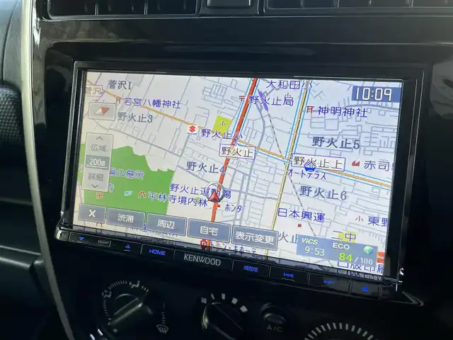 スズキ ジムニー ランドベンチャー 埼玉県 2015(平27)年 2.1万km クールカーキPM /ワンオーナー//4WD/ICターボ//5速MT//社外メモリナビ//ワンセグTV//ETC//キーレス//運転席シートヒーター//ステアリングオーディオスイッチ//革巻きステアリング//Wエアバッグ/ABS//Fフォグランプ//プライバシーガラス//ドアバイザー//純正16インチAW//新車時保証書//取扱説明書//ナビ取説//スペアキー