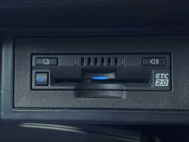 トヨタ ランドクルーザー プラド TX Lパッケージ マットブラED 山口県 2023(令5)年 2.6万km ブラック サンルーフ/7人乗り/パノラミックビューモニター/純正ディスプレイオーディオ/・Bluetooth接続/・AM/FM/・Miracast/・ナビキッド/ビルトインETC/ドライブレコーダー/Toyota Safety Sense/・プリクラッシュセーフティ/・レーンディパーチャーアラート/・ロードサインアシスト/・レーダークルーズコントロール/・先行車発進お知らせ機能/・クリアランスソナー/・ブラインドスポットモニター/・パーキングサポートブレーキ/レザーシート/パワーシートD席/N席/シートヒーター/エアシート/スマートキー/プッシュスタート/純正フロアマット/USB入力端子/ルーフレール/純正LEDライト/純正18インチアルミホイール/ウィンカーミラー/ドアバイザー