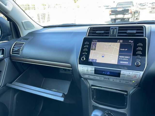 トヨタ ランドクルーザー プラド TX Lパッケージ マットブラED 山口県 2023(令5)年 2.6万km ブラック サンルーフ/7人乗り/パノラミックビューモニター/純正ディスプレイオーディオ/・Bluetooth接続/・AM/FM/・Miracast/・ナビキッド/ビルトインETC/ドライブレコーダー/Toyota Safety Sense/・プリクラッシュセーフティ/・レーンディパーチャーアラート/・ロードサインアシスト/・レーダークルーズコントロール/・先行車発進お知らせ機能/・クリアランスソナー/・ブラインドスポットモニター/・パーキングサポートブレーキ/レザーシート/パワーシートD席/N席/シートヒーター/エアシート/スマートキー/プッシュスタート/純正フロアマット/USB入力端子/ルーフレール/純正LEDライト/純正18インチアルミホイール/ウィンカーミラー/ドアバイザー