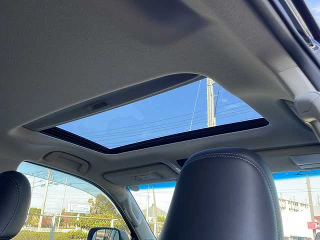 トヨタ ランドクルーザー プラド TX Lパッケージ マットブラED 山口県 2023(令5)年 2.6万km ブラック サンルーフ/7人乗り/パノラミックビューモニター/純正ディスプレイオーディオ/・Bluetooth接続/・AM/FM/・Miracast/・ナビキッド/ビルトインETC/ドライブレコーダー/Toyota Safety Sense/・プリクラッシュセーフティ/・レーンディパーチャーアラート/・ロードサインアシスト/・レーダークルーズコントロール/・先行車発進お知らせ機能/・クリアランスソナー/・ブラインドスポットモニター/・パーキングサポートブレーキ/レザーシート/パワーシートD席/N席/シートヒーター/エアシート/スマートキー/プッシュスタート/純正フロアマット/USB入力端子/ルーフレール/純正LEDライト/純正18インチアルミホイール/ウィンカーミラー/ドアバイザー