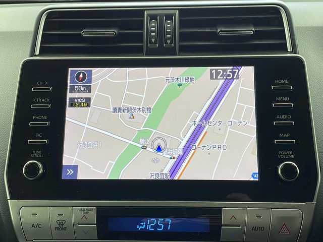 トヨタ ランドクルーザー プラド TX Lパッケージ マットブラED 大阪府 2023(令5)年 2.6万km ブラック 純正ディスプレイオーディオ/【ナビ/BT/USB】/パノラミックビューモニター/サンルーフ/ETC2.0/ブラインドスポットモニター/プリクラッシュセーフティ/レーダークルーズコントロール/コーナーセンサー前後/先行車発進アラーム/レーンキープアシスト/オートライト/電動格納三列目シート/シートヒーター/シートベンチレーション/パワーシート　D+N席/純正18インチAW/純正フロアマット