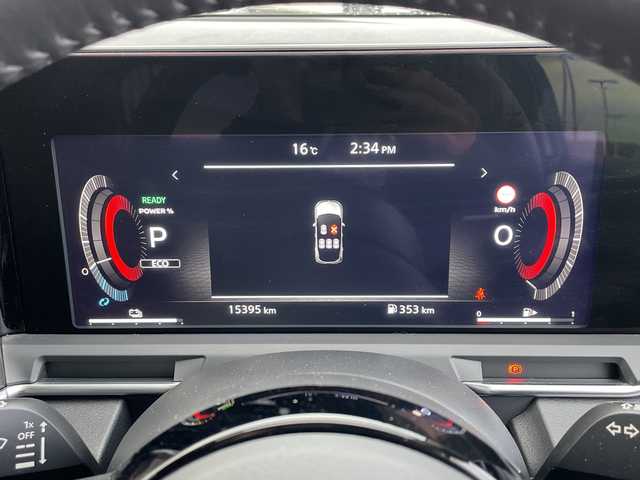 日産 オーラ G レザーエディション 新潟県 2023(令5)年 1.6万km ピュアホワイトパール ワンオーナー/純正ナビ（Bluetooth/DTV/FM/AM）/全周囲カメラ/BOSEプレミアムサウンド/プロパイロット/パーソナルディスプレイ/エマージェンシーブレーキ/コーナーセンサー/インナーバックミラー/ワイヤレス充電/VDC（ビークルダイナミクスコントロール）/LDW（車線免脱警報）/BSI（後側方衝突防止支援システム）/BSW（後側方車両検知警報）/ビルトインETC2.0/レザーシート/インテリジェントクルーズコントロール/SOSコール