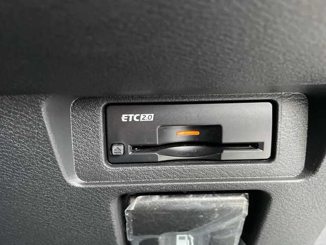 日産 オーラ G レザーエディション 新潟県 2023(令5)年 1.6万km ピュアホワイトパール ワンオーナー/純正ナビ（Bluetooth/DTV/FM/AM）/全周囲カメラ/BOSEプレミアムサウンド/プロパイロット/パーソナルディスプレイ/エマージェンシーブレーキ/コーナーセンサー/インナーバックミラー/ワイヤレス充電/VDC（ビークルダイナミクスコントロール）/LDW（車線免脱警報）/BSI（後側方衝突防止支援システム）/BSW（後側方車両検知警報）/ビルトインETC2.0/レザーシート/インテリジェントクルーズコントロール/SOSコール