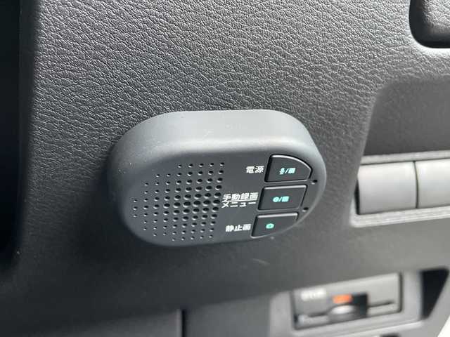 日産 オーラ G レザーエディション 新潟県 2023(令5)年 1.6万km ピュアホワイトパール ワンオーナー/純正ナビ（Bluetooth/DTV/FM/AM）/全周囲カメラ/BOSEプレミアムサウンド/プロパイロット/パーソナルディスプレイ/エマージェンシーブレーキ/コーナーセンサー/インナーバックミラー/ワイヤレス充電/VDC（ビークルダイナミクスコントロール）/LDW（車線免脱警報）/BSI（後側方衝突防止支援システム）/BSW（後側方車両検知警報）/ビルトインETC2.0/レザーシート/インテリジェントクルーズコントロール/SOSコール