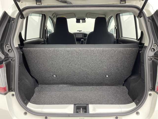 ダイハツ ミラ イース L SAⅢ 茨城県 2020(令2)年 4万km ホワイト ナビ　Ｂｌｕｅｔｏｏｔｈ　衝突軽減ブレーキ　オートハイビーム　リモコンキー　横滑り防止装置　純正フロアマット　電動格納ミラー　ドアバイザー　アイドリングストップ　コーナーセンサー　ドライブレコーダー