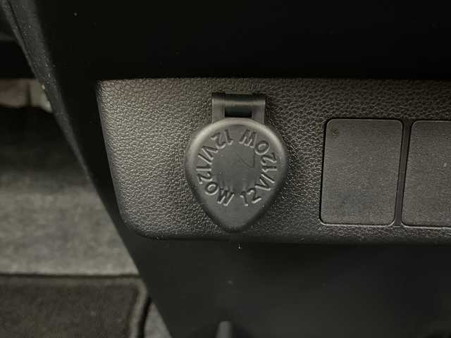 ダイハツ ミラ イース L SAⅢ 茨城県 2020(令2)年 4万km ホワイト ナビ　Ｂｌｕｅｔｏｏｔｈ　衝突軽減ブレーキ　オートハイビーム　リモコンキー　横滑り防止装置　純正フロアマット　電動格納ミラー　ドアバイザー　アイドリングストップ　コーナーセンサー　ドライブレコーダー