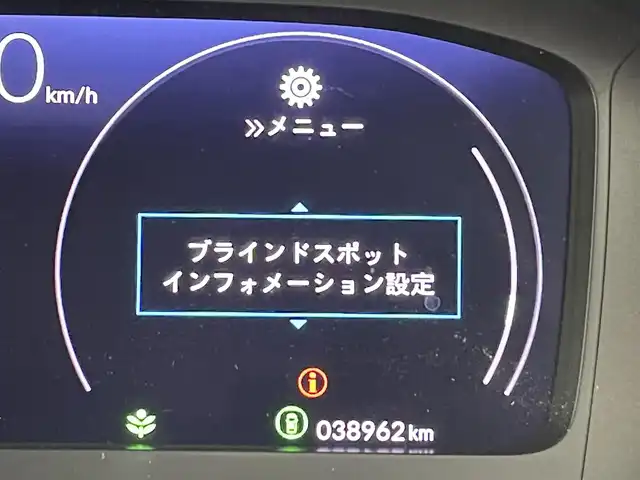 ホンダ ステップワゴン スパーダ 福岡県 2022(令4)年 3.9万km プラチナホワイトパール 後席モニター　/純正ナビ　/全方位カメラ　/ＥＴＣ　/ドラレコ　/ＡＣＣ　/コーナーセンサー　/衝突被害軽減　/レーンキープ　/ＢＳＭ　/パドルシフト　/両側電動スライドドア　/パワーバックドア　/ハーフレザー　/シートヒーター