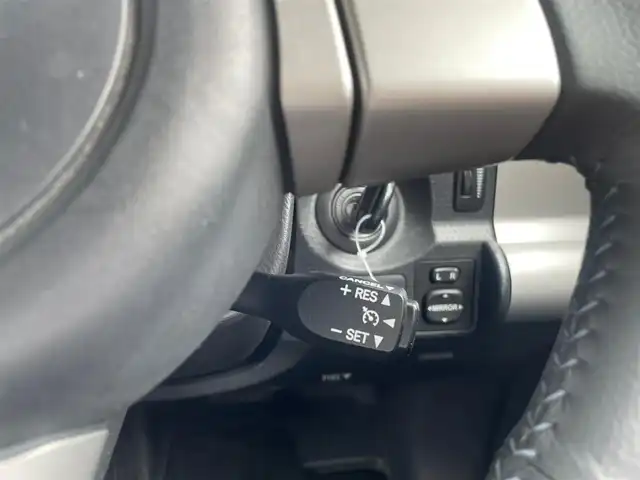 トヨタ ＦＪクルーザー ブラックカラーパッケージ 埼玉県 2013(平25)年 12.7万km ブラック/ホワイト /ワンオーナー//4WD//社外メモリナビ//フルセグTV//バックカメラ//CD/DVD/Bluetooth//クルーズコントロール//ETC//キーレス//革巻きステアリング//サイドステップ//ルーフキャリア//Wエアバッグ&ABS//横滑り防止装置//社外テールランプ//プライバシーガラス//ドアバイザー//純正17インチAW//新車時保証書//取扱説明書//ナビ取説