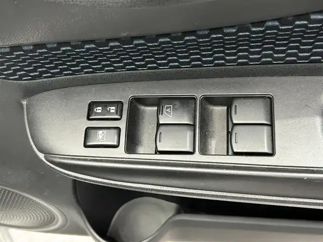 日産 ノート XVセレ +セーフ 鹿児島県 2015(平27)年 5.4万km ブリリアントシルバー 禁煙車/純正ナビ/・CD/DVD/・フルセグTV/・BT/・SD/・USB/バックカメラ/ブレーキアシスト/衝突軽減ブレーキ/リアコーナーセンサー/純正フロアマット/純正ドアバイザー/スマートキー/プッシュスタート/取説/保証書