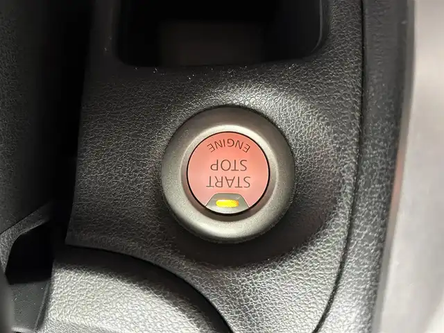 日産 ノート XVセレ +セーフ 鹿児島県 2015(平27)年 5.4万km ブリリアントシルバー 禁煙車/純正ナビ/・CD/DVD/・フルセグTV/・BT/・SD/・USB/バックカメラ/ブレーキアシスト/衝突軽減ブレーキ/リアコーナーセンサー/純正フロアマット/純正ドアバイザー/スマートキー/プッシュスタート/取説/保証書