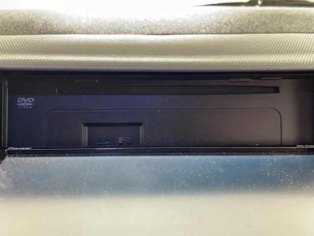 トヨタ ハイエース DX ロング 道央・札幌 2014(平26)年 6.6万km ホワイト ・４WD　/・社外カロッツェリアナビ　/・DVD.CD.SD。ワンセグ/・バックカメラ/・左パワースライドドア/・10人乗り/・社外オーバーフェンダー/・社外ドア　ミラーウィンカー/・リアエアコン　/　リアヒーター/・車内照明　LED球/・ETC