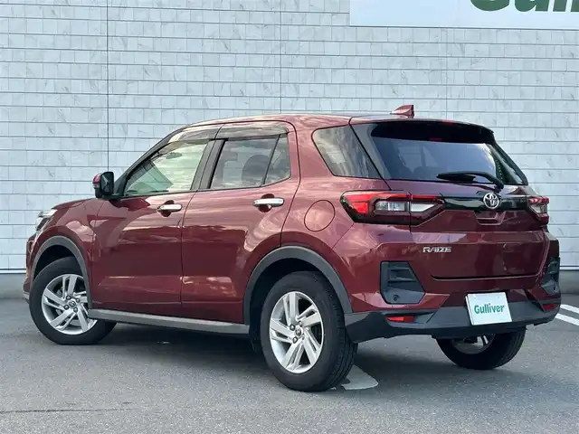 トヨタ ライズ G 福岡県 2020(令2)年 6.8万km ファイアークォーツレッドM 純正9型SDナビ（フルセグTV/CD/DVD/BT）全方位モニタートヨタセーフティーセンスコーナーセンサーETC純正LEDヘッドライト純正フロアマット純正16インチアルミホイールスマートキープッシュスタートHDMIUSBポート