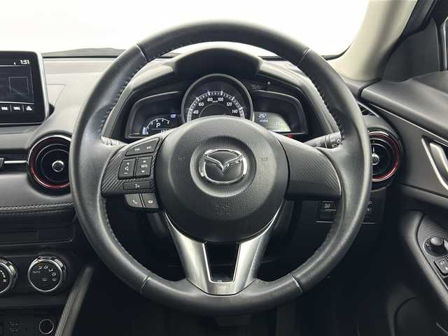 マツダ ＣＸ－３ XD 宮城県 2016(平28)年 1.3万km ジェットブラックマイカ 純正ナビ(AM/FM/BT)/ターボ/バックカメラ　/スマートシティブレーキサポート　/トラクションコントロールシステム　/ＥＴＣ　/前方ドライブレコーダー(HDR-202G)　/レザーステアリング /ステアリングスイッチ/純正アルミホイール　/プッシュスタート　/スマートキー　/スペアキー　/電格ミラー
