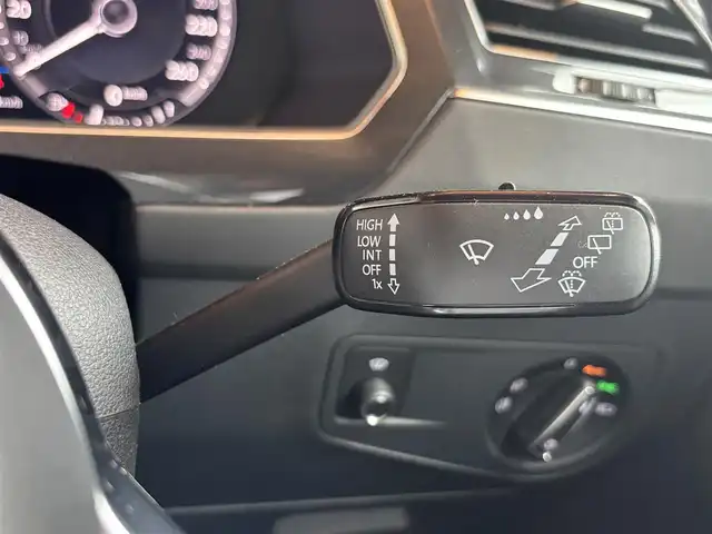 フォルクスワーゲン ティグアン TDI 4モーション Rライン 宮城県 2018(平30)年 7.6万km ピュアホワイト 純正ナビ/全周囲カメラ/AppleCarPlay/AndroidAuto/ハーフレザー/シートヒーター/アイドリングストップ/ACC/レーンキープアシスト/ブラインドスポットモニター/プリクラッシュブレーキ/コーナーセンサー/ステアリングスイッチ/パドルシフト/電動パーキング/オートホールド/バーチャルコックピット/USB×２/LEDヘッドライト/フロントフォグ/保証書/取扱説明書/スペアキー×１