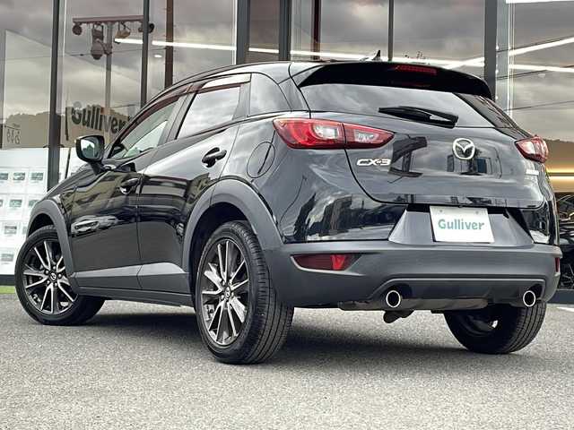 マツダ ＣＸ－３ XD ツーリング 大阪府 2016(平28)年 7.8万km ジェットブラックマイカ 衝突軽減システム　/アクティブドライビングディスプレイ　/フルセグTV　/Bluetooth　/CD　/DVD　/バックカメラ　/クルーズコントロール　/BSM　/LEDヘッドライト　/純正アルミホイール　/ETC/スマートキー/プッシュスタート/純正フロアマット
