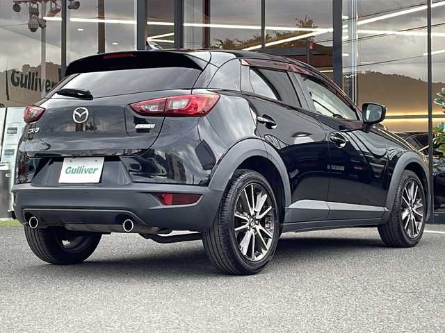 マツダ ＣＸ－３ XD ツーリング 大阪府 2016(平28)年 7.8万km ジェットブラックマイカ 衝突軽減システム　/アクティブドライビングディスプレイ　/フルセグTV　/Bluetooth　/CD　/DVD　/バックカメラ　/クルーズコントロール　/BSM　/LEDヘッドライト　/純正アルミホイール　/ETC/スマートキー/プッシュスタート/純正フロアマット