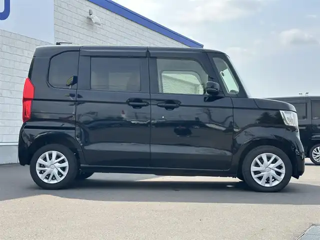 ホンダ Ｎ ＢＯＸ G 道北・旭川 2018(平30)年 5万km クリスタルブラックパール (株)IDOMが運営する【じしゃロン旭川店】の自社ローン専用車両になります。こちらは現金またはオートローンご利用時の価格です。自社ローンご希望の方は別途その旨お申付け下さい/　/・社外ナビ(CD/DVD/BT/SD/フルセグ)/・ETC/・両側スライドドア/・両席シートヒーター/・プッシュスタート/・スマートキー2個/・積込SW冬 155/65R14