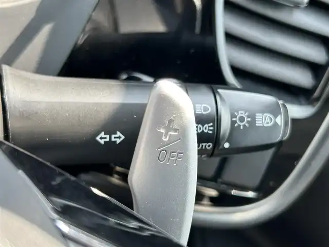 三菱 アウトランダー 20G セーフティパッケージ 熊本県 2017(平29)年 11.5万km コスミックブルーマイカ ワンオーナー/社外ナビ/・AM/FM/DVD/iPod/SD/AUX/USB/BT/・フルセグTV/バックカメラ/衝突被害軽減ブレーキ/レーンアシスト/横滑り防止機能/オートマチックハイビーム/アイドリングストップ/レーダークルーズコントロール/車線逸脱警報システム/革巻きステアリング/・ステアリングリモコン/・ステアリングヒーター/・パドルシフト/ETC/オートライト/・フォグランプ/・LEDライト/電動格納ミラー/・ウィンカーミラー/純正ドアバイザー/純正アルミホイール/社外フロアマット/スマートキー/・スペアキー
