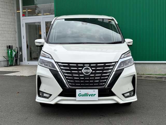 日産 セレナ ハイウェイスター V 宮城県 2021(令3)年 3.2万km ブリリアントホワイトパール セーフティパックＡ/・ＳＲＳエアバッグ（サイド/カーテン）/・インテリジェントアラウンドビューモニター/・インテリジェントルームミラー/・ふらつき警報/・ヒーター付ドアミラー/リアオートエアコン/3列目ヒーターダクト/＝＝＝/プロパイロット/インテリジェントエマージェンシーブレーキ/踏み間違い衝突防止アシスト/車線逸脱防止支援システム/車線逸脱警報/後側方衝突防止支援システム/後側方車両検知警報/後退時車両検知警報/標識検知機能/前方衝突予測警報/コーナーセンサー/純正フリップダウンモニター/純正10インチナビ/・CD/DVD/・Bluetooth/・フルセグTV/ETC/ドライブレコーダー/ハンズフリーパワースライドドア（両側）/革巻きステアリング/ステアリングスイッチ/電動パーキングブレーキ/ブレーキホールド/LEDヘッドランプ/フォグランプ/オートライト/スマートキー＆プッシュスタート/スペアキー/電動格納ミラー/純正16インチAW/純正フロアマット/純正ドアバイザー