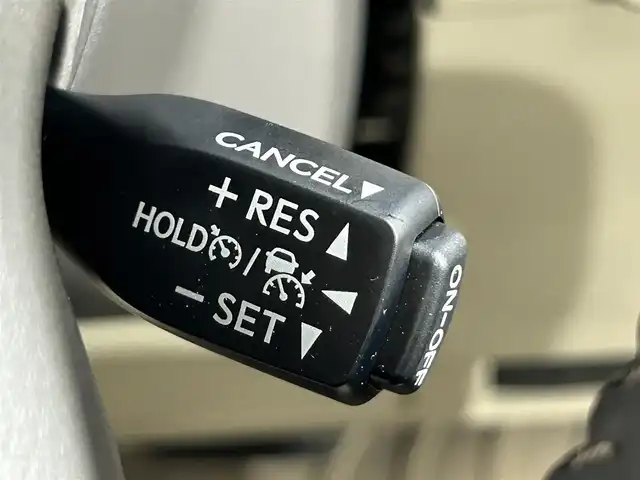 トヨタ ランドクルーザー プラド TX Lパッケージ 大阪府 2023(令5)年 1.7万km ホワイトパールクリスタルシャイン サンルーフ　革シート　社外エアロ　社外ディスプレイオーディオ　Ｂカメラ　パワーシート／ヒーター／エアコン　衝突軽減　レーダーＣ　クリアランスソナー　レーンアシスト　ルーフレール　前後ドラレコ　４ＷＤ