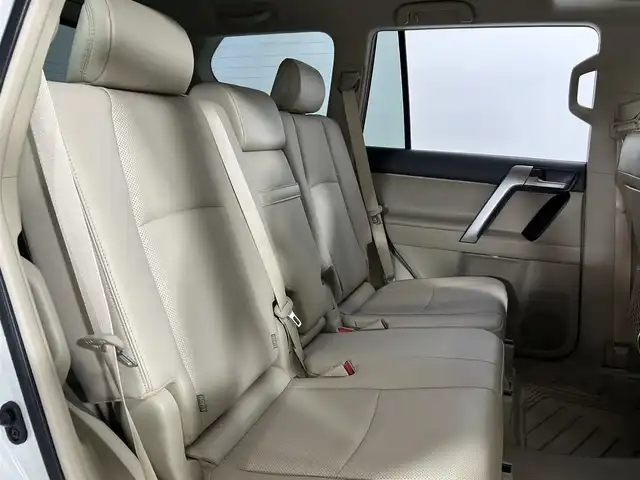 トヨタ ランドクルーザー プラド TX Lパッケージ 大阪府 2023(令5)年 1.7万km ホワイトパールクリスタルシャイン サンルーフ　革シート　社外エアロ　社外ディスプレイオーディオ　Ｂカメラ　パワーシート／ヒーター／エアコン　衝突軽減　レーダーＣ　クリアランスソナー　レーンアシスト　ルーフレール　前後ドラレコ　４ＷＤ