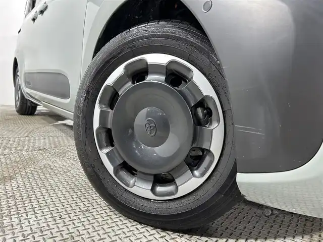 トヨタ シエンタ ハイブリッド Z 大阪府 2023(令5)年 1.6万km アーバンカーキ 純正１０ｉｎｃナビＴＶ　３６０カメラ　ＥＴＣ　両側パワースライドドア　衝突軽減　レーダーＣ　クリアランスソナー　ＢＳＭ　パークアシスト　トヨタセーフティセンス　シート＆ハンドルヒーター　１００Ｖ電源